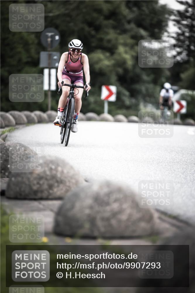 21.06.2026 - 29. Vierlanden-Triathlon H.Heesch http://msf.ph/oto/9907293 21.06.2026 10:25:36 Radfahren 41, 211, 369, 599 meine-sportfotos.de