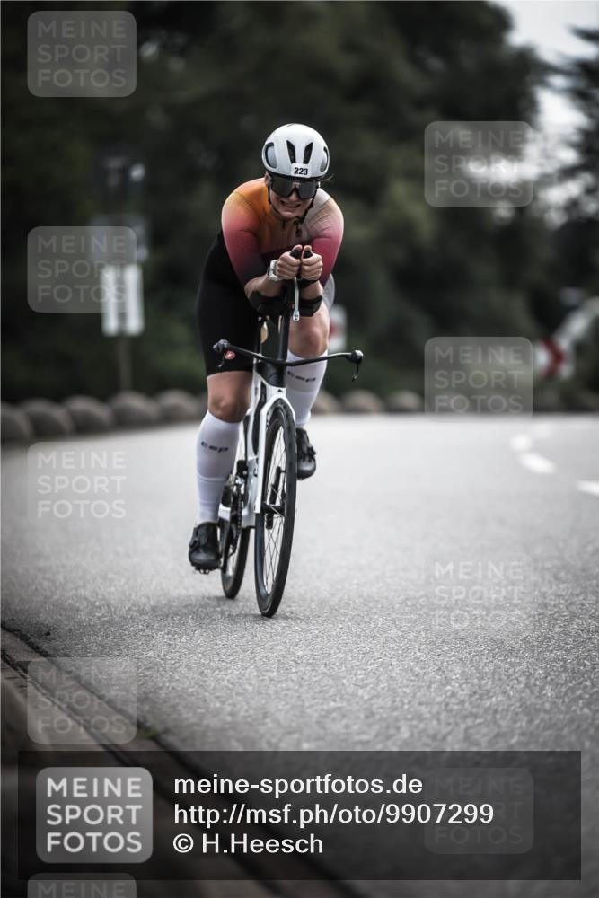 21.06.2026 - 29. Vierlanden-Triathlon H.Heesch http://msf.ph/oto/9907299 21.06.2026 09:22:07 Radfahren 147, 223 meine-sportfotos.de