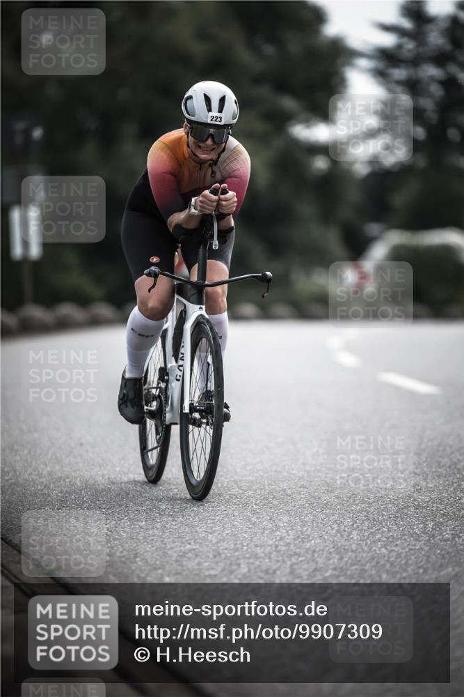 21.06.2026 - 29. Vierlanden-Triathlon H.Heesch http://msf.ph/oto/9907309 21.06.2026 09:22:08 Radfahren 147, 223 meine-sportfotos.de