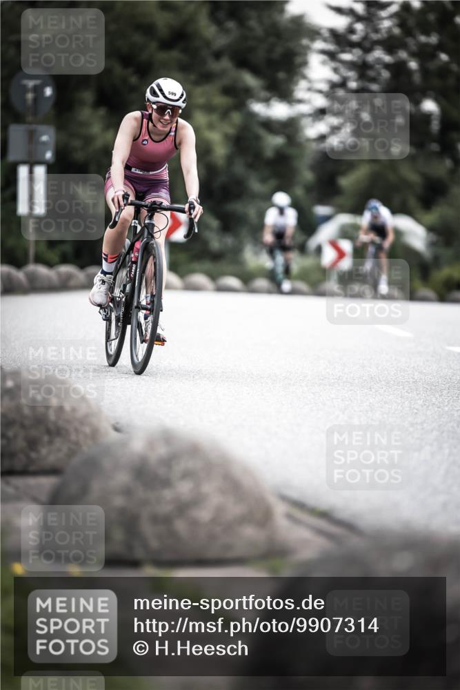 21.06.2026 - 29. Vierlanden-Triathlon H.Heesch http://msf.ph/oto/9907314 21.06.2026 10:25:36 Radfahren 41, 211, 369, 599 meine-sportfotos.de