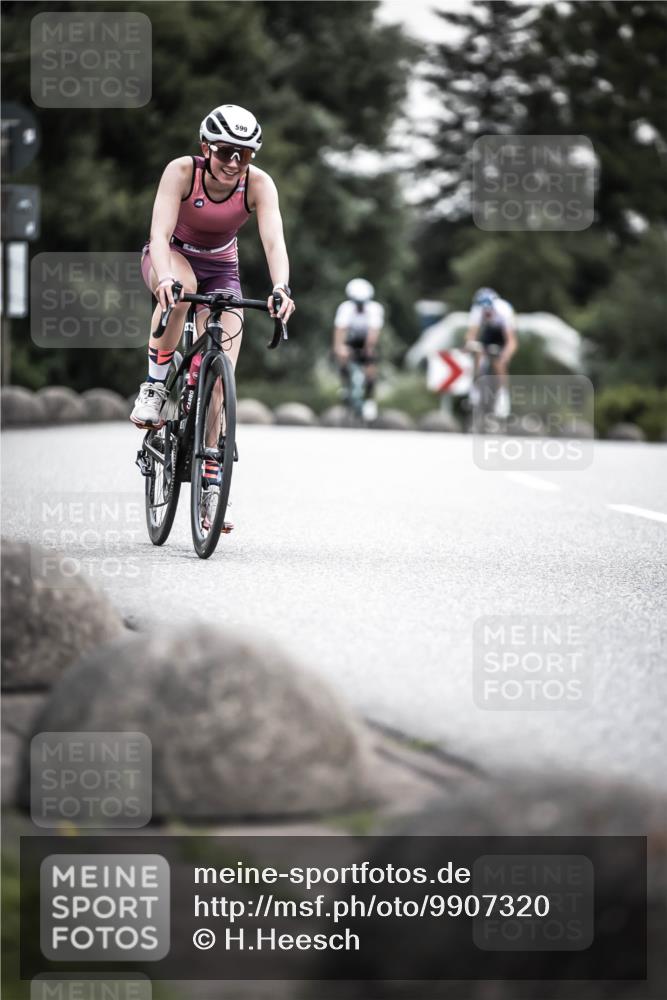 21.06.2026 - 29. Vierlanden-Triathlon H.Heesch http://msf.ph/oto/9907320 21.06.2026 10:25:37 Radfahren 6, 41, 211, 369, 599 meine-sportfotos.de
