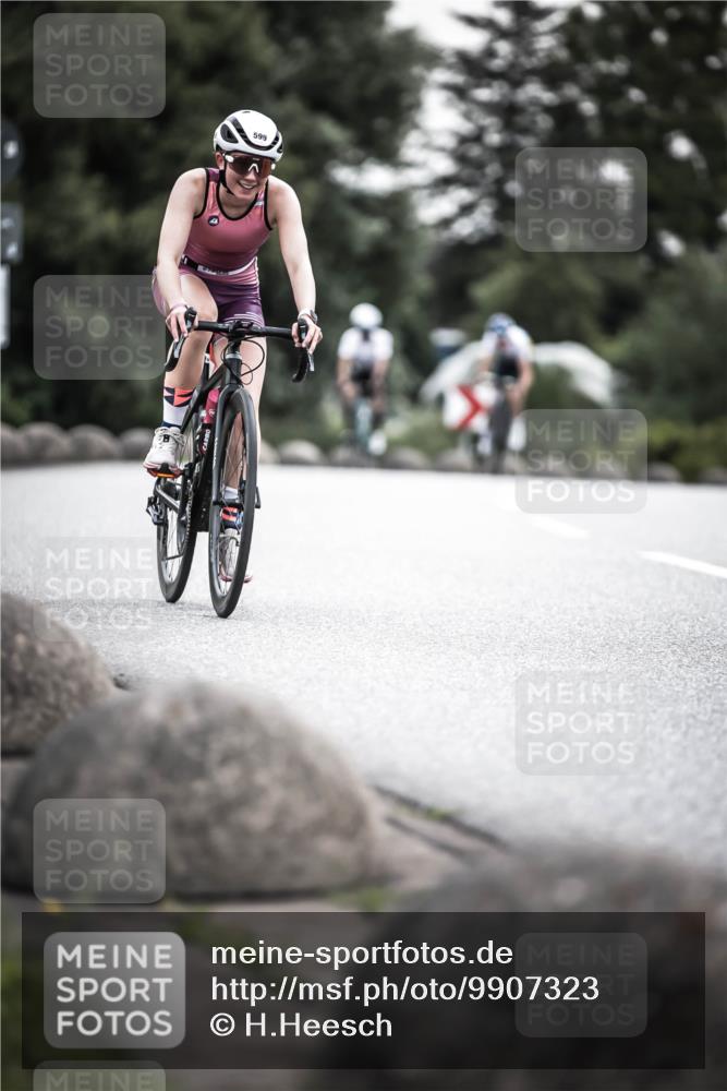 21.06.2026 - 29. Vierlanden-Triathlon H.Heesch http://msf.ph/oto/9907323 21.06.2026 10:25:37 Radfahren 6, 41, 211, 369, 599 meine-sportfotos.de