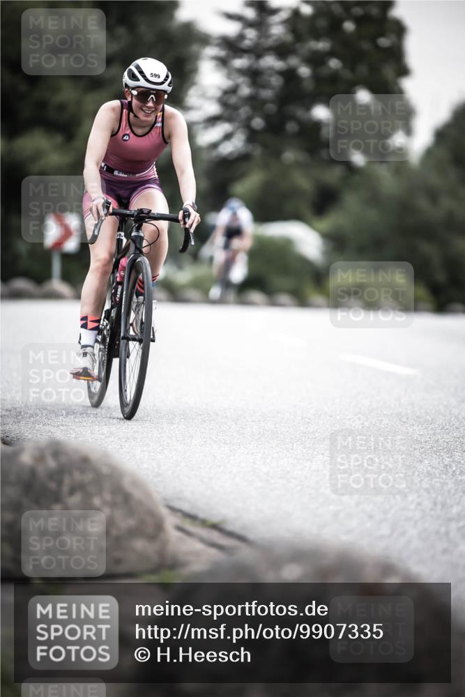 21.06.2026 - 29. Vierlanden-Triathlon H.Heesch http://msf.ph/oto/9907335 21.06.2026 10:25:37 Radfahren 6, 41, 211, 369, 599 meine-sportfotos.de