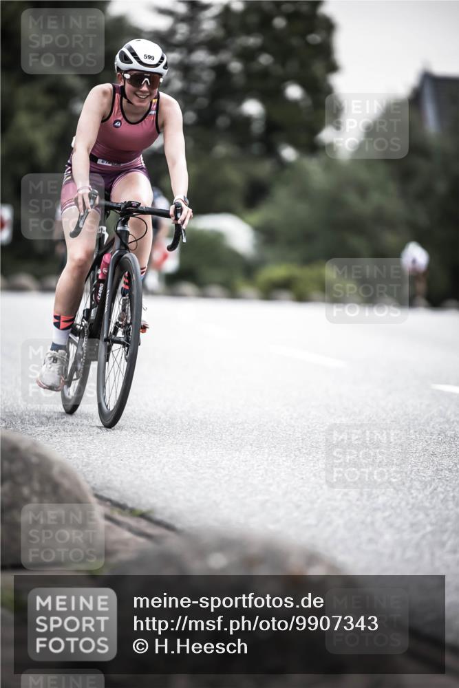 21.06.2026 - 29. Vierlanden-Triathlon H.Heesch http://msf.ph/oto/9907343 21.06.2026 10:25:37 Radfahren 6, 41, 211, 369, 599 meine-sportfotos.de