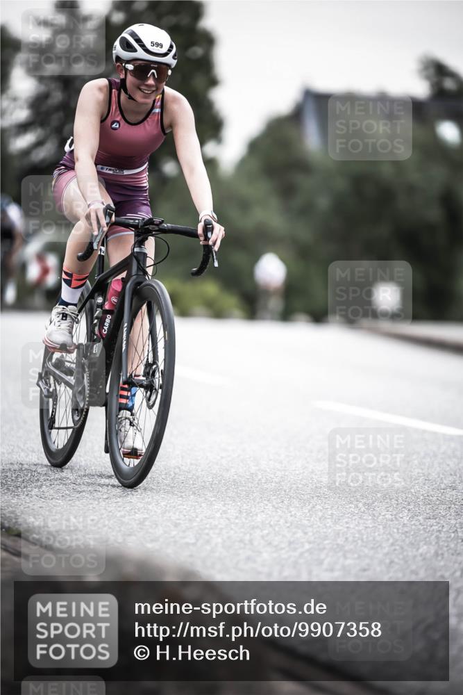21.06.2026 - 29. Vierlanden-Triathlon H.Heesch http://msf.ph/oto/9907358 21.06.2026 10:25:37 Radfahren 6, 41, 211, 369, 599 meine-sportfotos.de