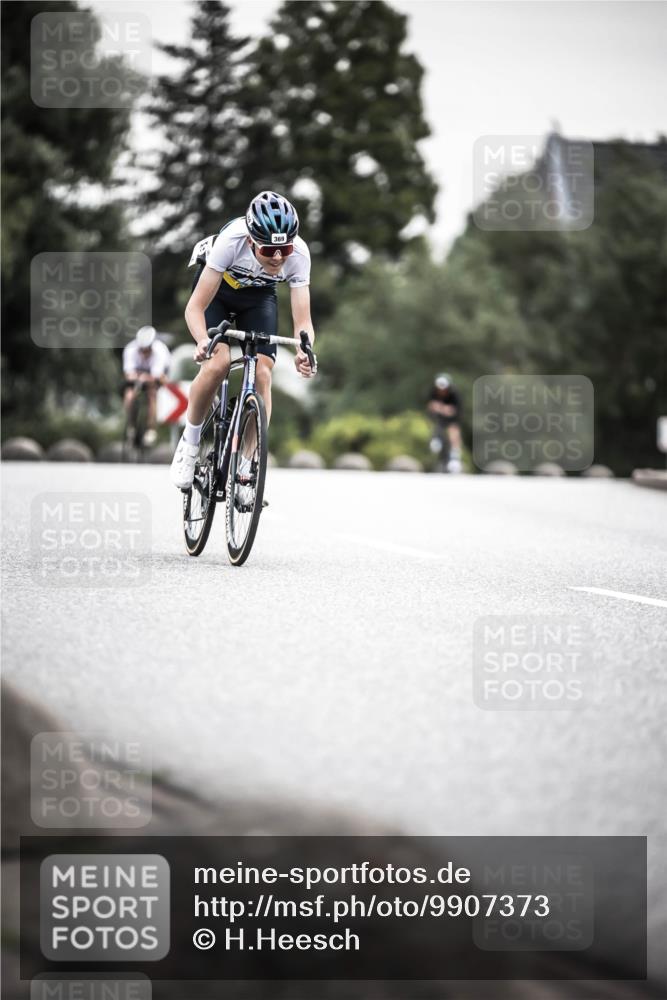 21.06.2026 - 29. Vierlanden-Triathlon H.Heesch http://msf.ph/oto/9907373 21.06.2026 10:25:40 Radfahren 6, 41, 63, 211, 369, 599 meine-sportfotos.de