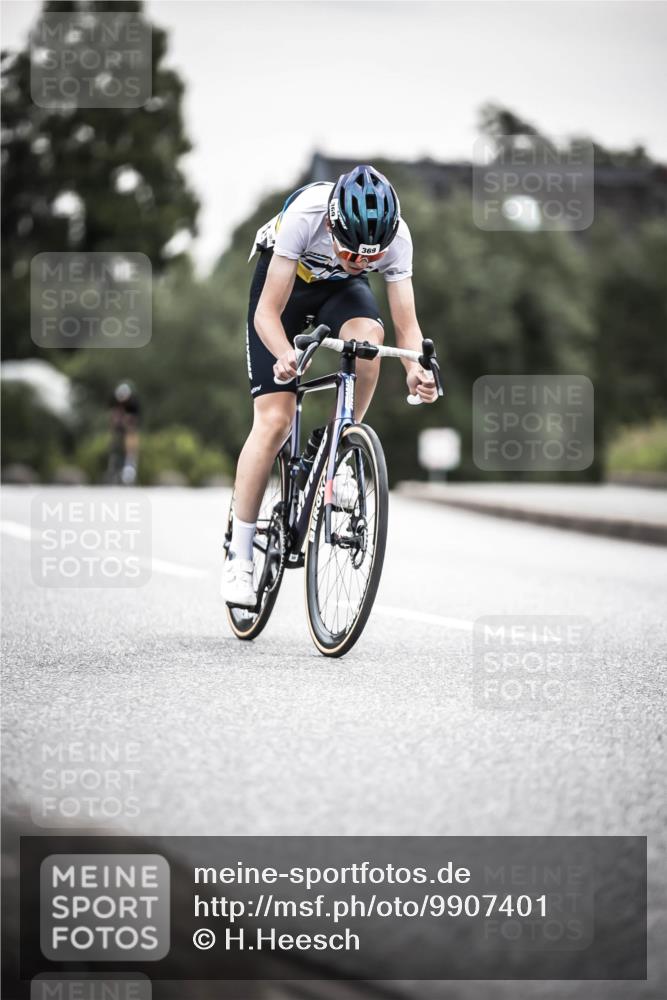 21.06.2026 - 29. Vierlanden-Triathlon H.Heesch http://msf.ph/oto/9907401 21.06.2026 10:25:40 Radfahren 6, 41, 63, 211, 369, 599 meine-sportfotos.de