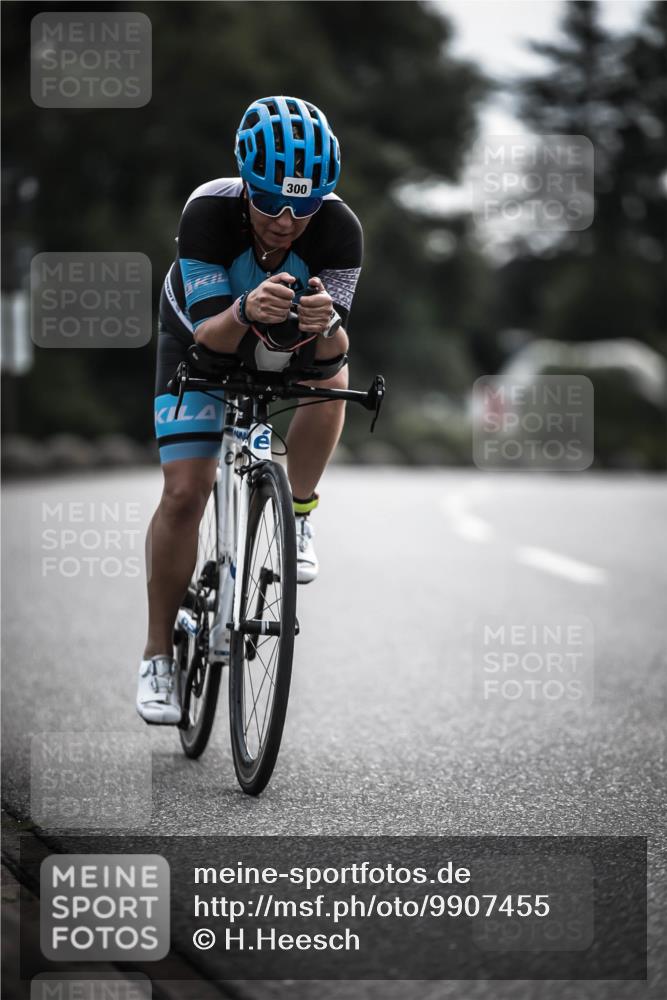 21.06.2026 - 29. Vierlanden-Triathlon H.Heesch http://msf.ph/oto/9907455 21.06.2026 09:22:22 Radfahren 119, 159, 273, 274, 300 meine-sportfotos.de