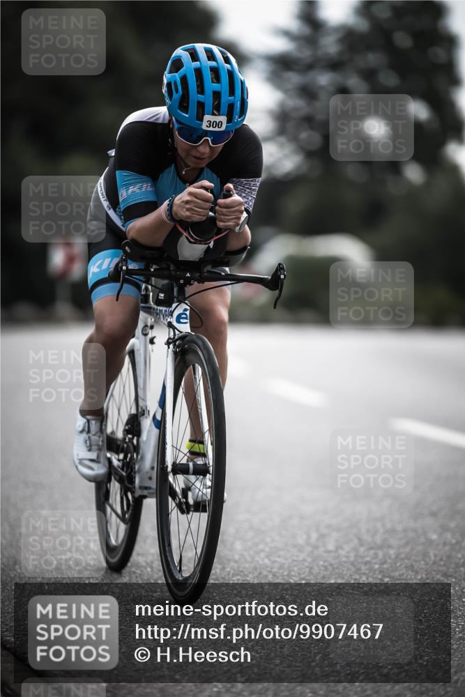 21.06.2026 - 29. Vierlanden-Triathlon H.Heesch http://msf.ph/oto/9907467 21.06.2026 09:22:22 Radfahren 119, 159, 273, 274, 300 meine-sportfotos.de