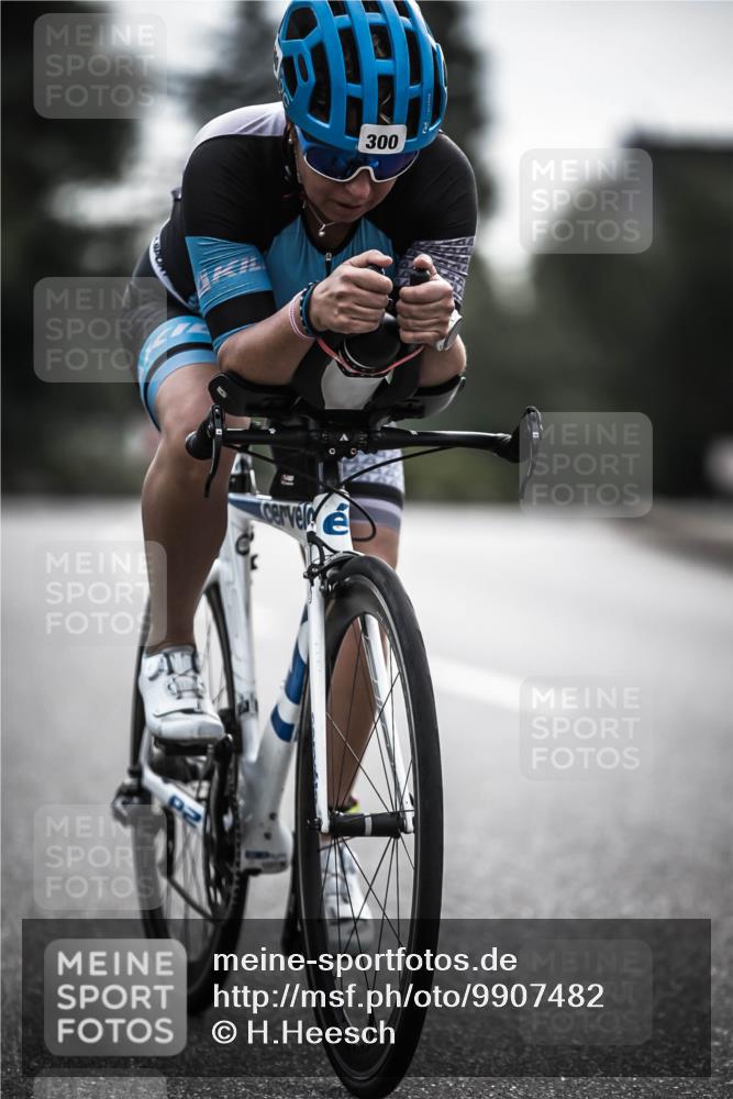 21.06.2026 - 29. Vierlanden-Triathlon H.Heesch http://msf.ph/oto/9907482 21.06.2026 09:22:22 Radfahren 119, 159, 273, 274, 300 meine-sportfotos.de