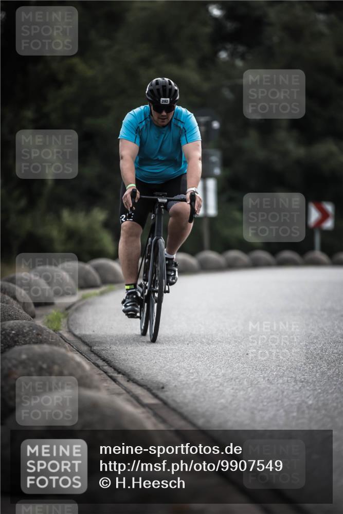 21.06.2026 - 29. Vierlanden-Triathlon H.Heesch http://msf.ph/oto/9907549 21.06.2026 09:22:50 Radfahren 29, 148, 271, 292 meine-sportfotos.de