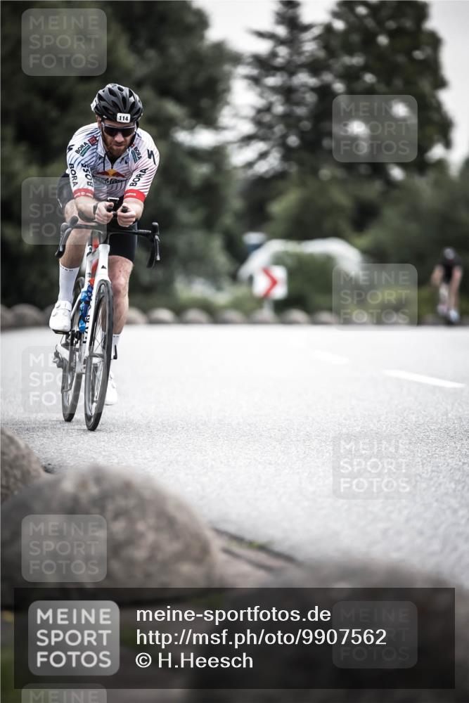 21.06.2026 - 29. Vierlanden-Triathlon H.Heesch http://msf.ph/oto/9907562 21.06.2026 10:25:53 Radfahren 114, 380, 382 meine-sportfotos.de