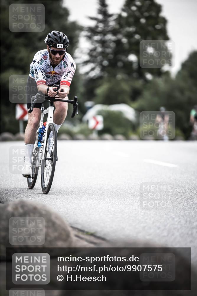 21.06.2026 - 29. Vierlanden-Triathlon H.Heesch http://msf.ph/oto/9907575 21.06.2026 10:25:53 Radfahren 114, 380, 382 meine-sportfotos.de