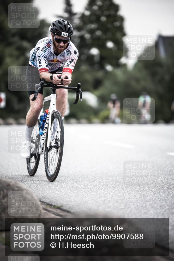 21.06.2026 - 29. Vierlanden-Triathlon H.Heesch http://msf.ph/oto/9907588 21.06.2026 10:25:53 Radfahren 114, 380, 382 meine-sportfotos.de