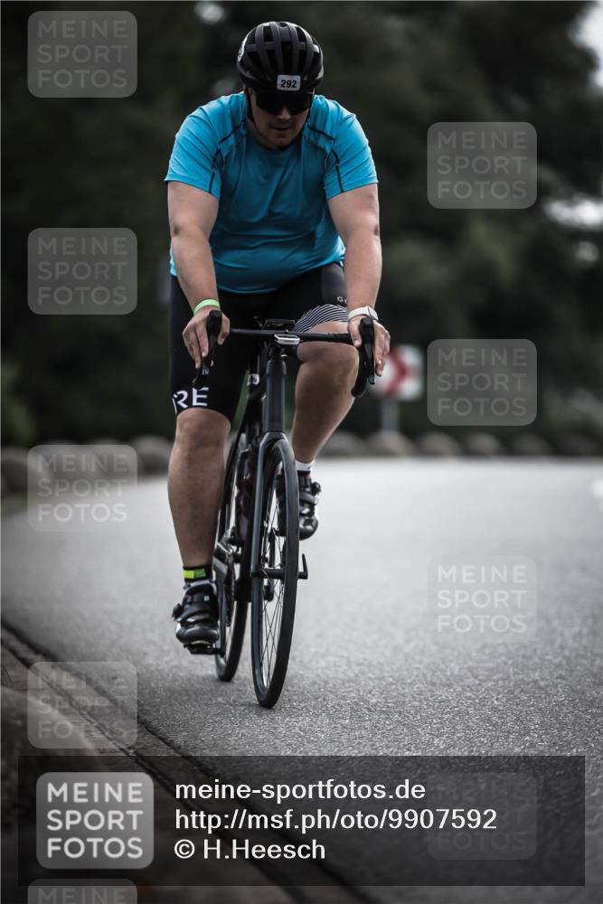 21.06.2026 - 29. Vierlanden-Triathlon H.Heesch http://msf.ph/oto/9907592 21.06.2026 09:22:51 Radfahren 29, 148, 292 meine-sportfotos.de