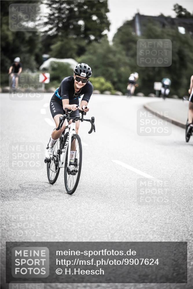 21.06.2026 - 29. Vierlanden-Triathlon H.Heesch http://msf.ph/oto/9907624 21.06.2026 10:26:05 Radfahren 8, 136, 291, 311, 383, 384, 415, 530, 536, 587, 591, 604, 613, 1355 meine-sportfotos.de