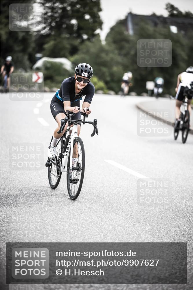 21.06.2026 - 29. Vierlanden-Triathlon H.Heesch http://msf.ph/oto/9907627 21.06.2026 10:26:05 Radfahren 8, 136, 291, 311, 383, 384, 415, 530, 536, 587, 591, 604, 613, 1355 meine-sportfotos.de