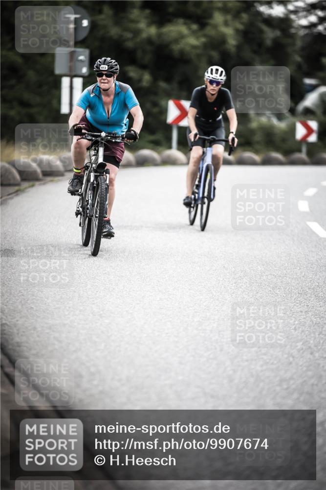 21.06.2026 - 29. Vierlanden-Triathlon H.Heesch http://msf.ph/oto/9907674 21.06.2026 10:26:08 Radfahren 136, 291, 311, 415, 530, 536, 591, 613, 1355 meine-sportfotos.de