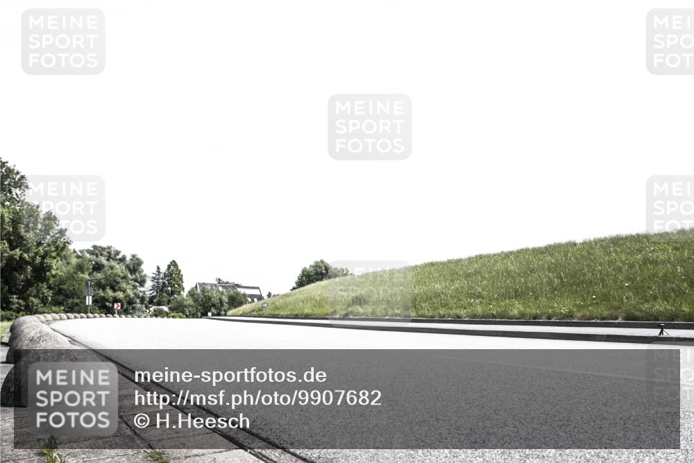 21.06.2026 - 29. Vierlanden-Triathlon H.Heesch http://msf.ph/oto/9907682 21.06.2026 13:09:57 Radfahren  meine-sportfotos.de
