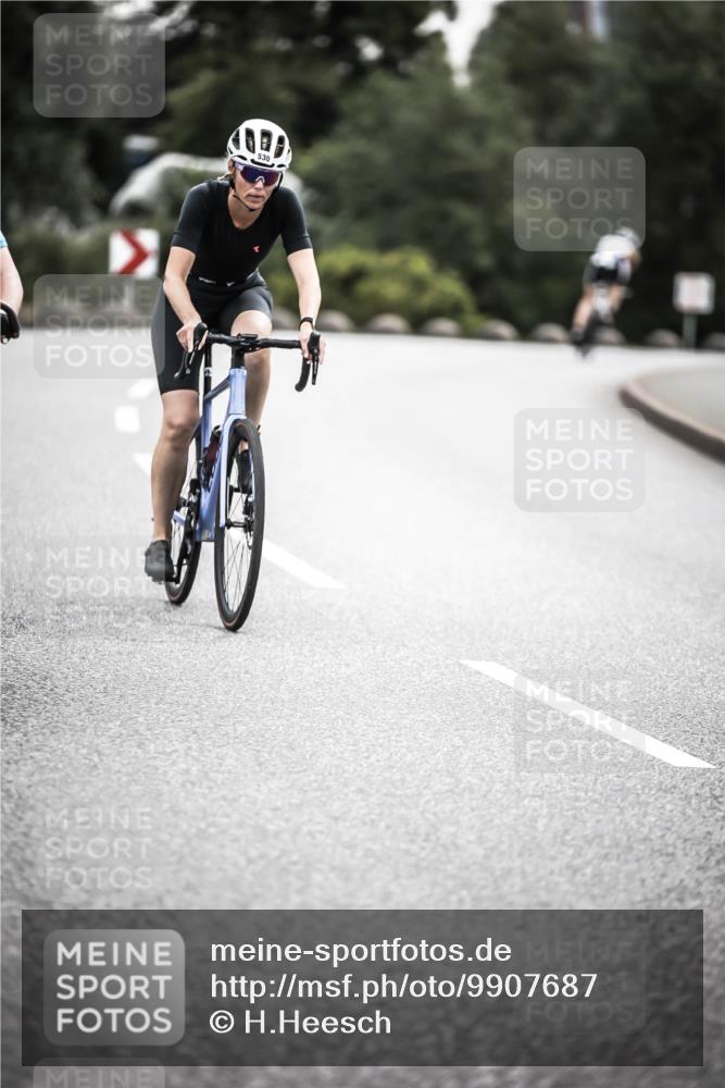 21.06.2026 - 29. Vierlanden-Triathlon H.Heesch http://msf.ph/oto/9907687 21.06.2026 10:26:09 Radfahren 136, 291, 311, 530, 591, 613, 1355 meine-sportfotos.de