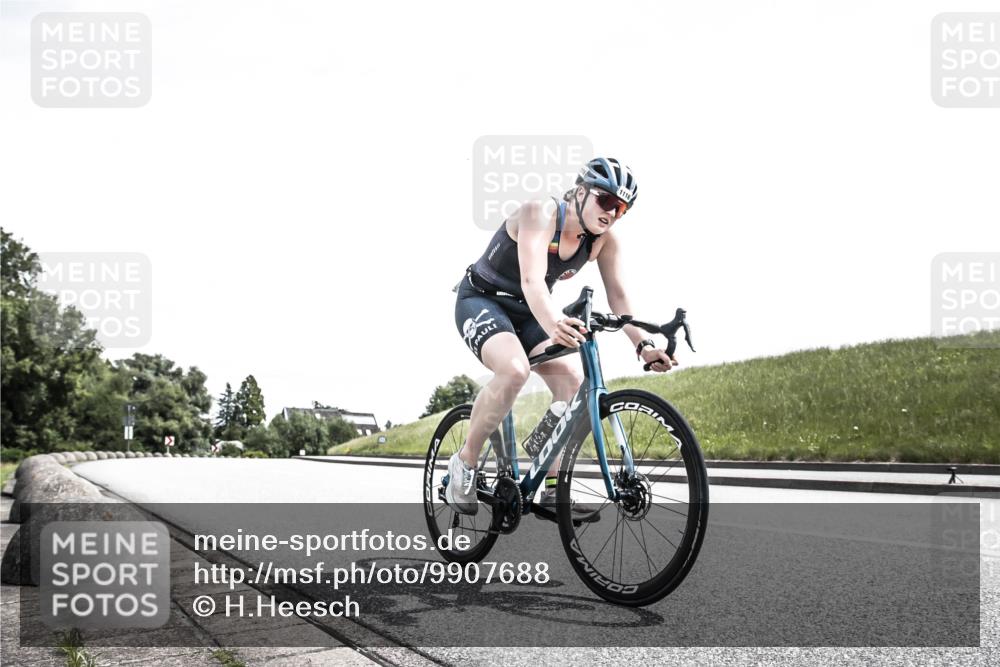21.06.2026 - 29. Vierlanden-Triathlon H.Heesch http://msf.ph/oto/9907688 21.06.2026 13:13:52 Radfahren 1116 meine-sportfotos.de