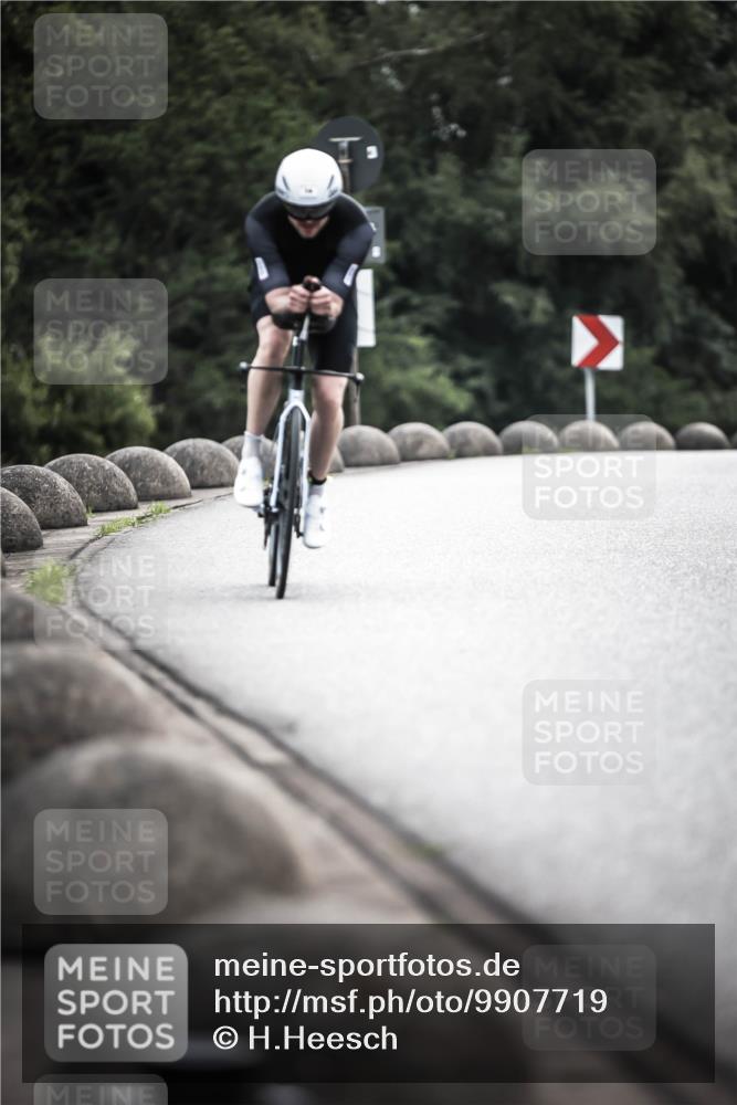21.06.2026 - 29. Vierlanden-Triathlon H.Heesch http://msf.ph/oto/9907719 21.06.2026 09:23:10 Radfahren 14, 165 meine-sportfotos.de