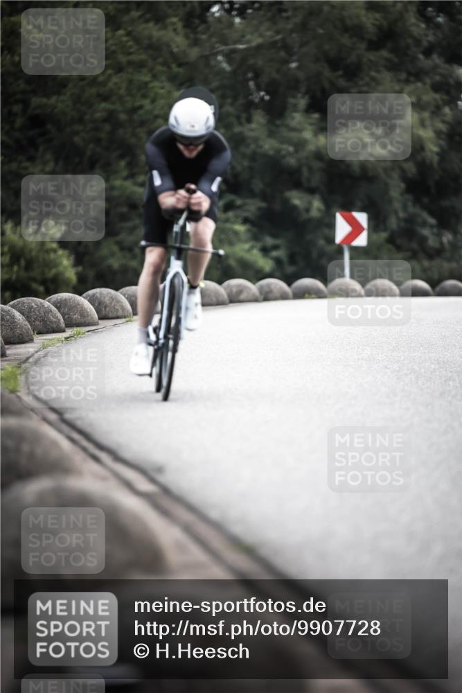 21.06.2026 - 29. Vierlanden-Triathlon H.Heesch http://msf.ph/oto/9907728 21.06.2026 09:23:10 Radfahren 14, 165 meine-sportfotos.de