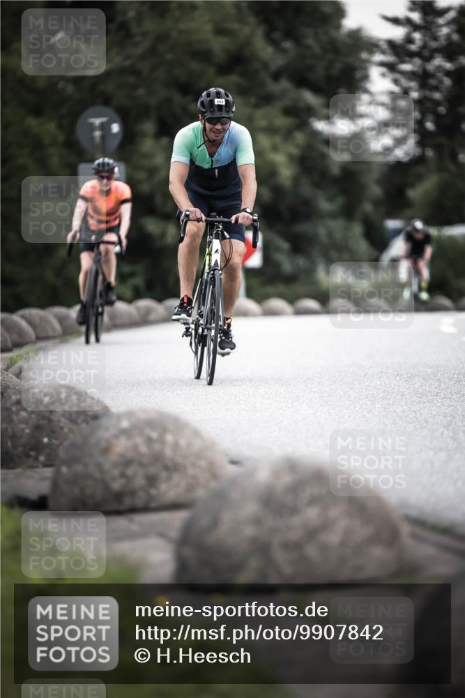 21.06.2026 - 29. Vierlanden-Triathlon H.Heesch http://msf.ph/oto/9907842 21.06.2026 10:26:31 Radfahren 46, 118, 119, 155, 166, 278, 328, 353, 374, 488 meine-sportfotos.de