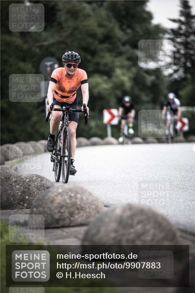 21.06.2026 - 29. Vierlanden-Triathlon H.Heesch http://msf.ph/oto/9907883 21.06.2026 10:26:33 Radfahren 46, 118, 119, 141, 155, 278, 328, 353, 374, 488 meine-sportfotos.de