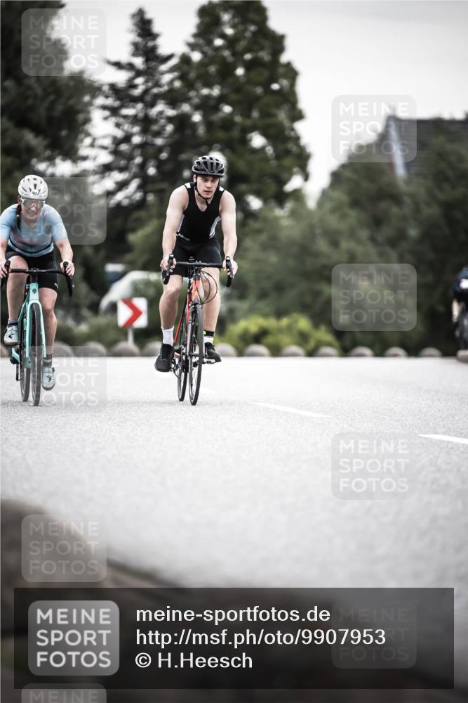 21.06.2026 - 29. Vierlanden-Triathlon H.Heesch http://msf.ph/oto/9907953 21.06.2026 10:26:41 Radfahren 58, 118, 119, 141, 177, 219, 278, 328, 374, 386, 485 meine-sportfotos.de
