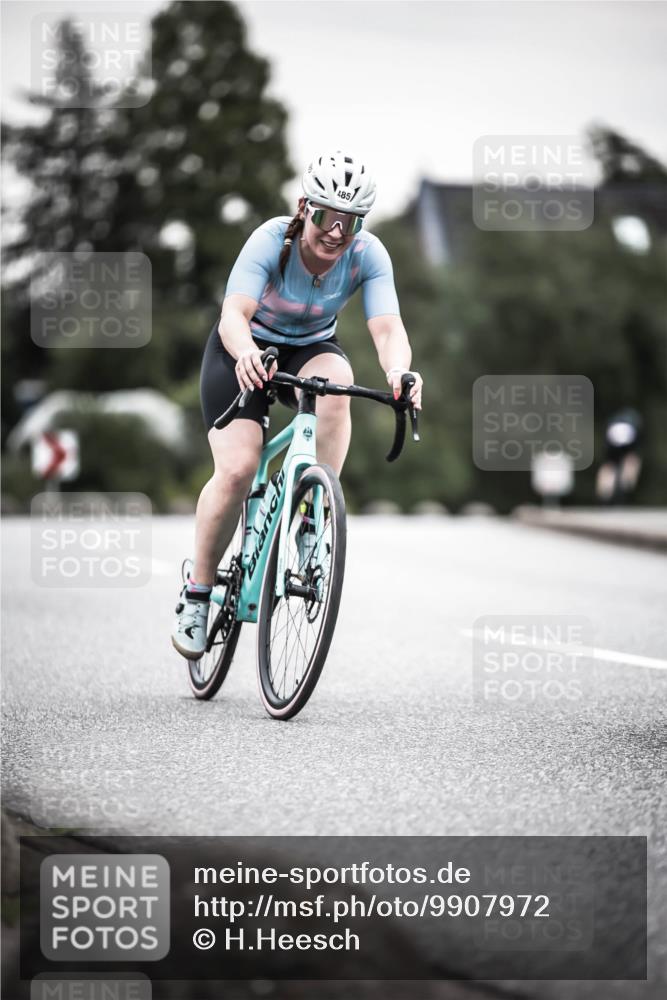 21.06.2026 - 29. Vierlanden-Triathlon H.Heesch http://msf.ph/oto/9907972 21.06.2026 10:26:43 Radfahren 58, 141, 177, 184, 219, 386, 485 meine-sportfotos.de