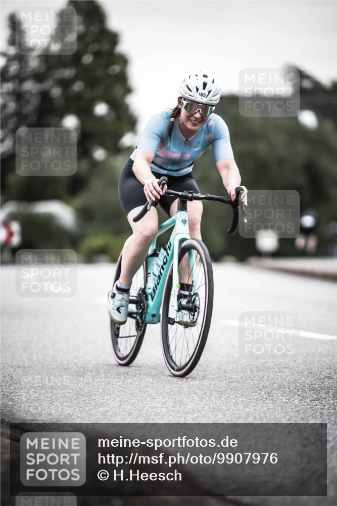 21.06.2026 - 29. Vierlanden-Triathlon H.Heesch http://msf.ph/oto/9907976 21.06.2026 10:26:43 Radfahren 58, 141, 177, 184, 219, 386, 485 meine-sportfotos.de