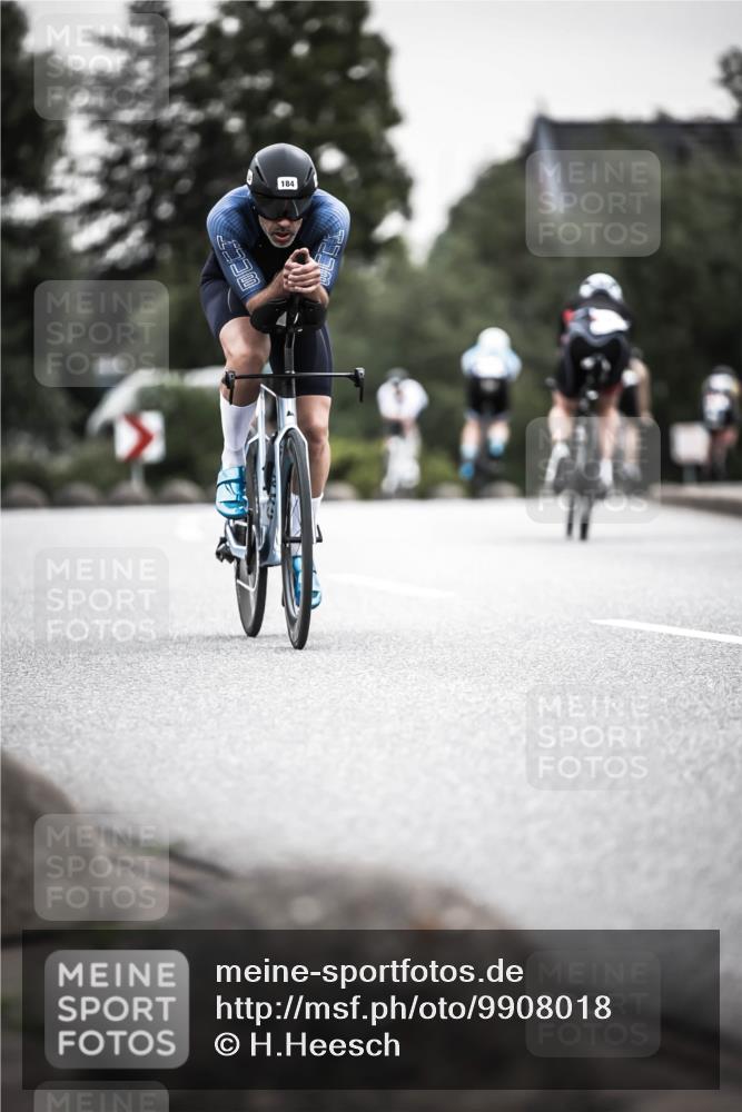 21.06.2026 - 29. Vierlanden-Triathlon H.Heesch http://msf.ph/oto/9908018 21.06.2026 10:26:50 Radfahren 112, 164, 184 meine-sportfotos.de