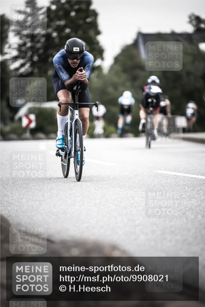 21.06.2026 - 29. Vierlanden-Triathlon H.Heesch http://msf.ph/oto/9908021 21.06.2026 10:26:50 Radfahren 112, 164, 184 meine-sportfotos.de