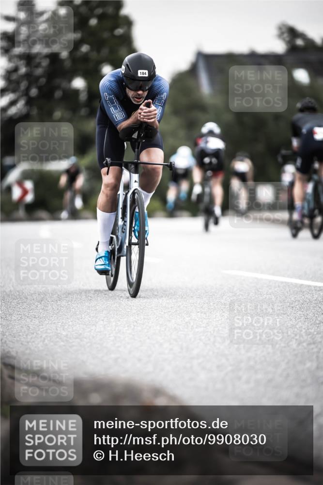 21.06.2026 - 29. Vierlanden-Triathlon H.Heesch http://msf.ph/oto/9908030 21.06.2026 10:26:50 Radfahren 112, 164, 184 meine-sportfotos.de