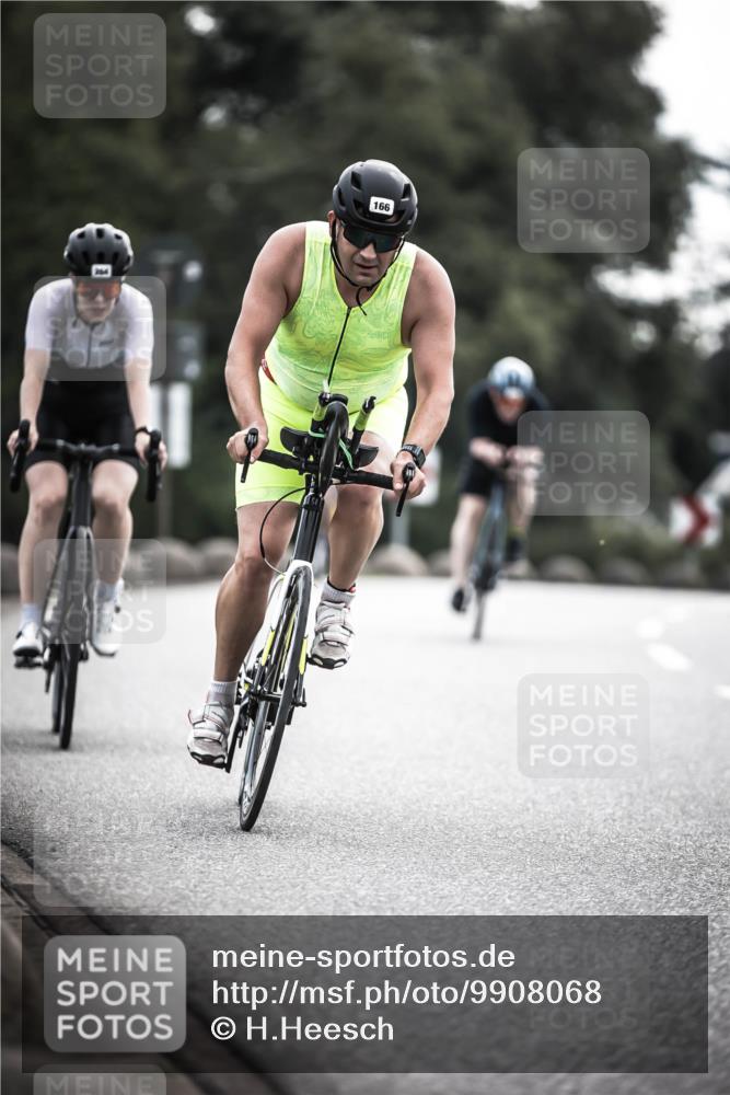 21.06.2026 - 29. Vierlanden-Triathlon H.Heesch http://msf.ph/oto/9908068 21.06.2026 09:23:49 Radfahren 155, 166, 252, 264, 301 meine-sportfotos.de