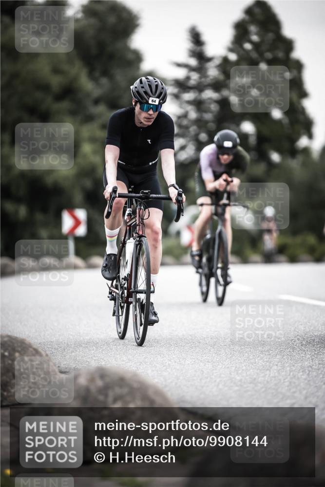 21.06.2026 - 29. Vierlanden-Triathlon H.Heesch http://msf.ph/oto/9908144 21.06.2026 10:27:04 Radfahren 43, 45, 64, 108, 128, 517, 600, 624 meine-sportfotos.de