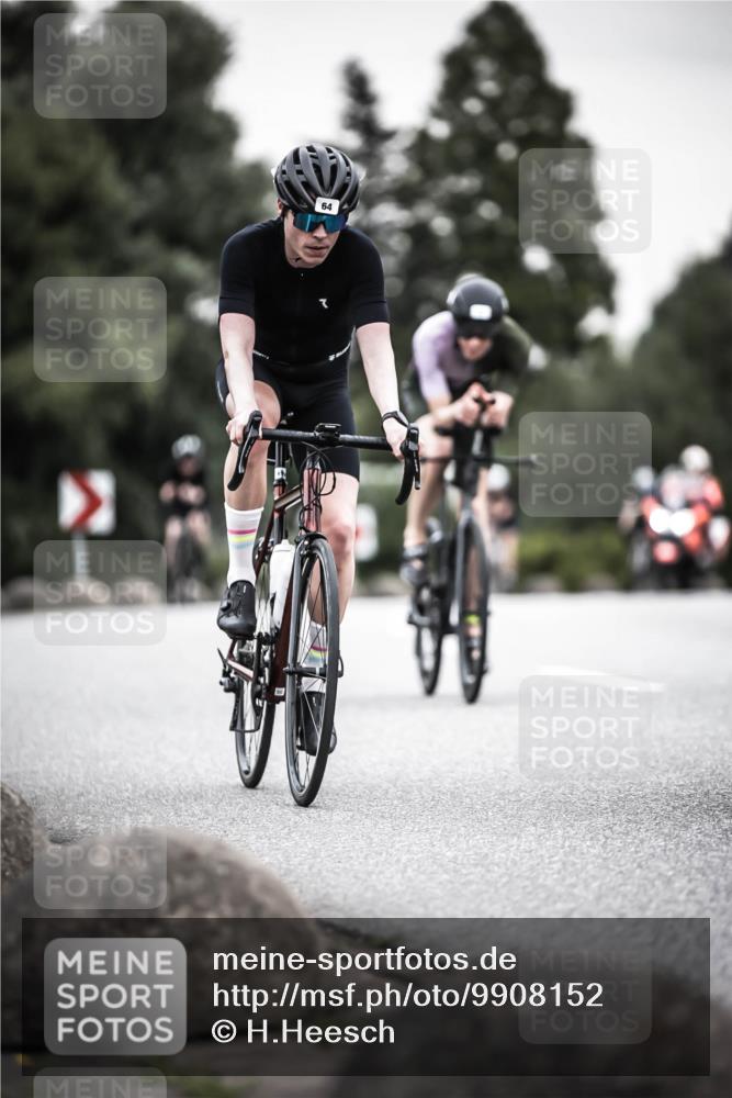 21.06.2026 - 29. Vierlanden-Triathlon H.Heesch http://msf.ph/oto/9908152 21.06.2026 10:27:04 Radfahren 43, 45, 64, 108, 128, 517, 600, 624 meine-sportfotos.de