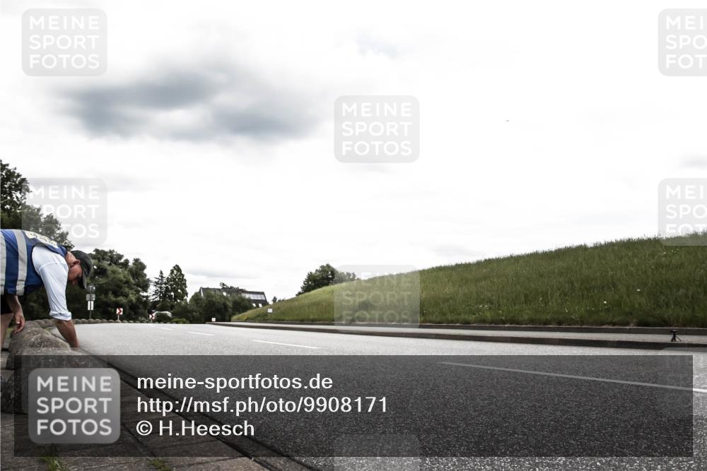 21.06.2026 - 29. Vierlanden-Triathlon H.Heesch http://msf.ph/oto/9908171 21.06.2026 14:27:34 Radfahren  meine-sportfotos.de