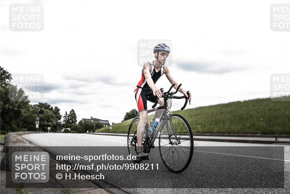 21.06.2026 - 29. Vierlanden-Triathlon H.Heesch http://msf.ph/oto/9908211 21.06.2026 14:42:14 Radfahren 1246 meine-sportfotos.de