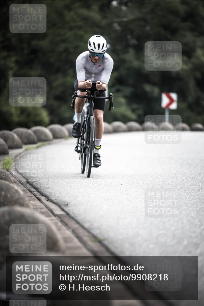 21.06.2026 - 29. Vierlanden-Triathlon H.Heesch http://msf.ph/oto/9908218 21.06.2026 09:24:08 Radfahren 62, 145, 184 meine-sportfotos.de