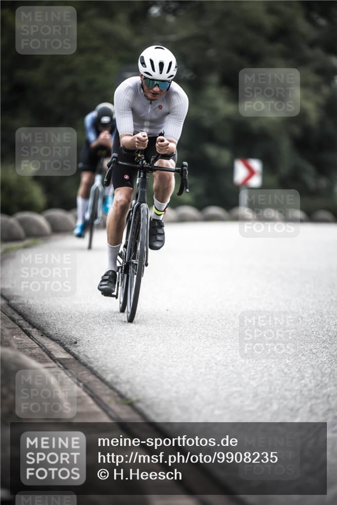 21.06.2026 - 29. Vierlanden-Triathlon H.Heesch http://msf.ph/oto/9908235 21.06.2026 09:24:08 Radfahren 62, 145, 184 meine-sportfotos.de
