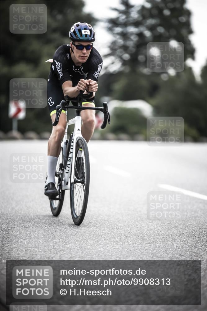21.06.2026 - 29. Vierlanden-Triathlon H.Heesch http://msf.ph/oto/9908313 21.06.2026 09:24:55 Radfahren 39, 44, 61, 199 meine-sportfotos.de