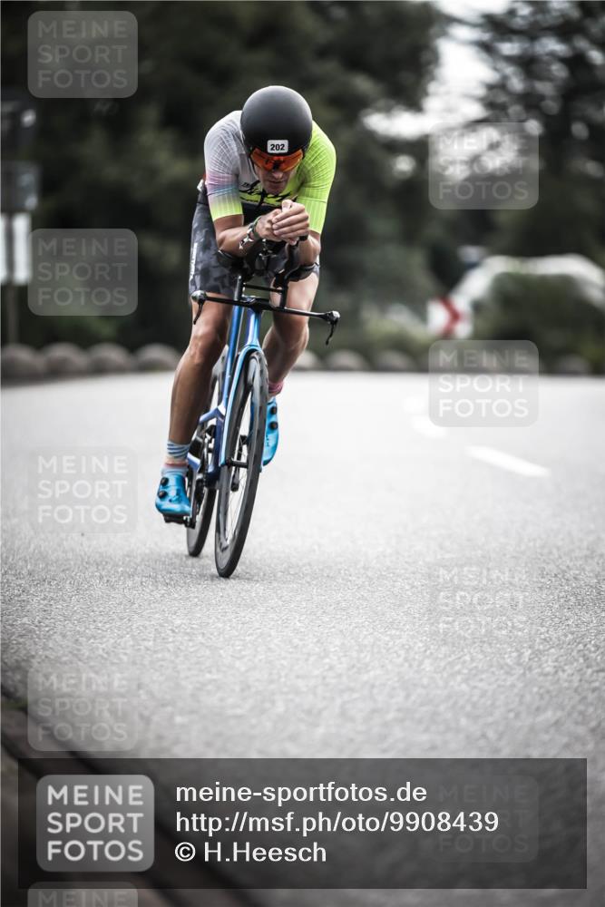 21.06.2026 - 29. Vierlanden-Triathlon H.Heesch http://msf.ph/oto/9908439 21.06.2026 09:25:20 Radfahren 40, 202 meine-sportfotos.de