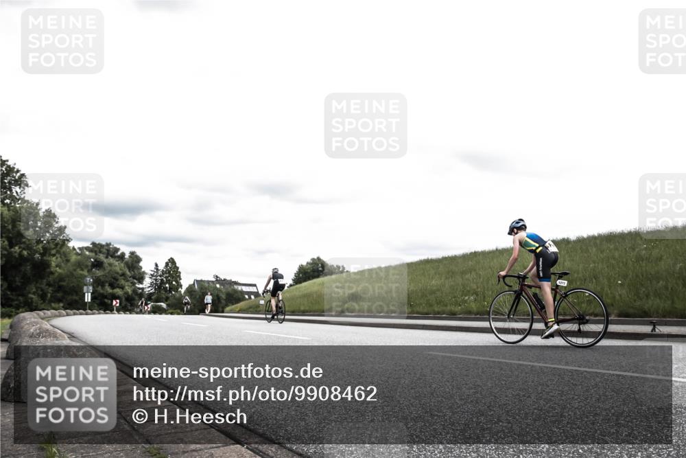 21.06.2026 - 29. Vierlanden-Triathlon H.Heesch http://msf.ph/oto/9908462 21.06.2026 14:44:01 Radfahren  meine-sportfotos.de
