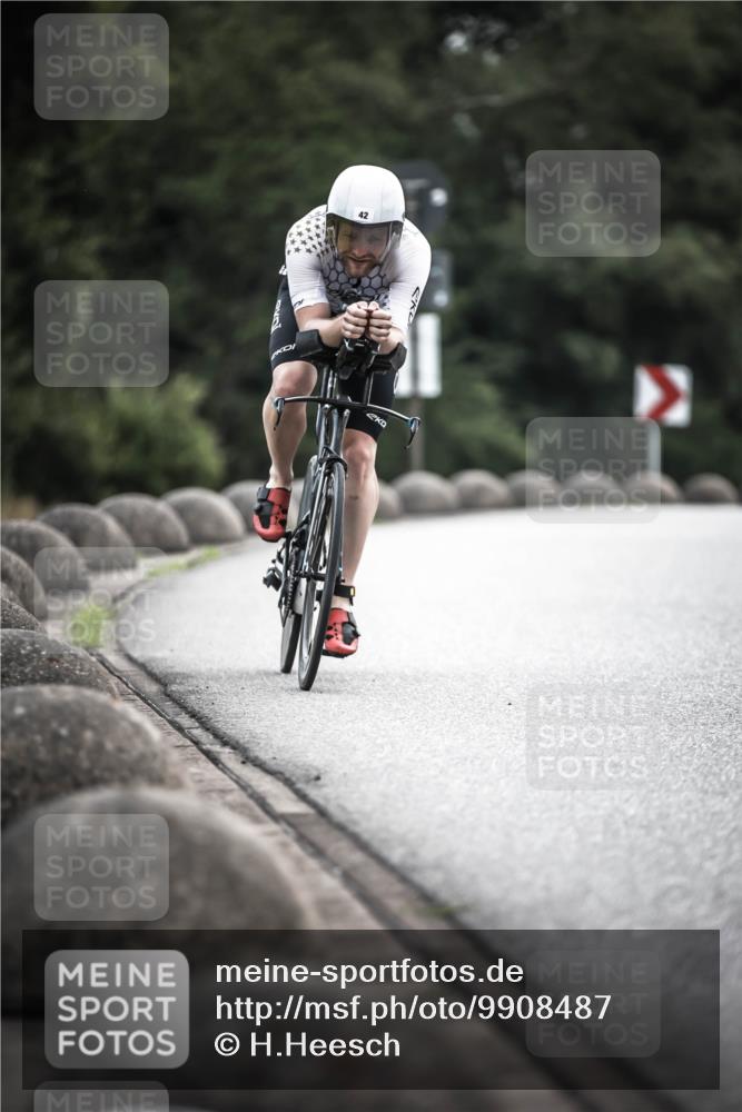 21.06.2026 - 29. Vierlanden-Triathlon H.Heesch http://msf.ph/oto/9908487 21.06.2026 09:25:33 Radfahren 42, 153, 187 meine-sportfotos.de