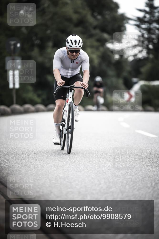 21.06.2026 - 29. Vierlanden-Triathlon H.Heesch http://msf.ph/oto/9908579 21.06.2026 09:25:56 Radfahren 72, 294 meine-sportfotos.de