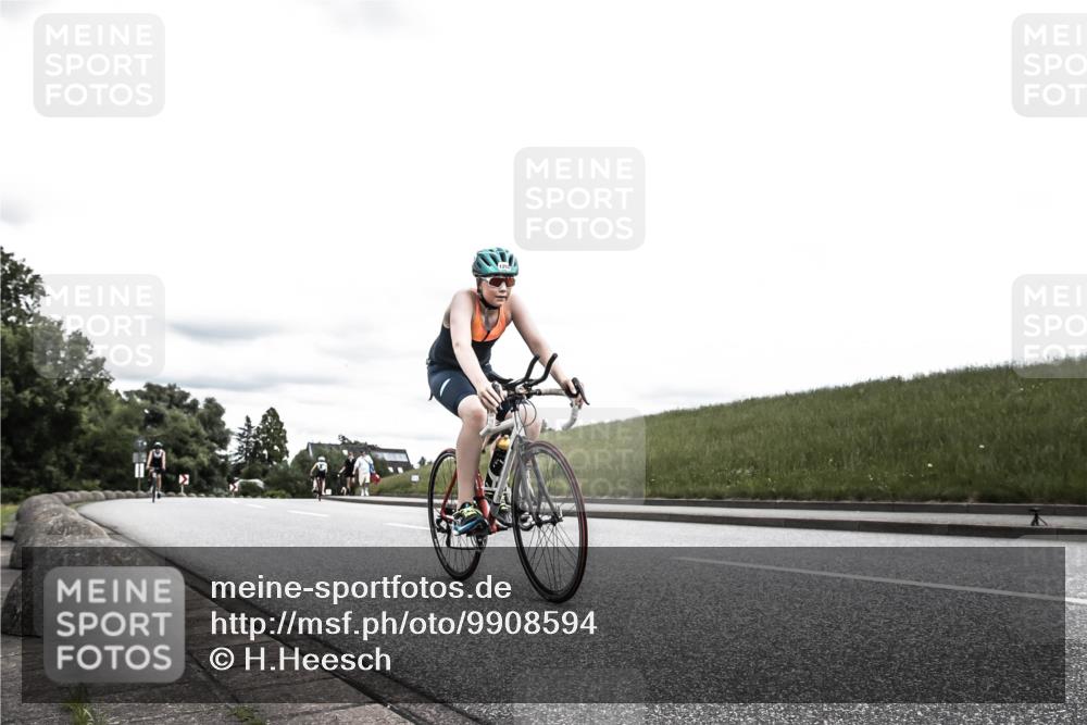 21.06.2026 - 29. Vierlanden-Triathlon H.Heesch http://msf.ph/oto/9908594 21.06.2026 14:45:49 Radfahren 1253, 1255, 1294 meine-sportfotos.de