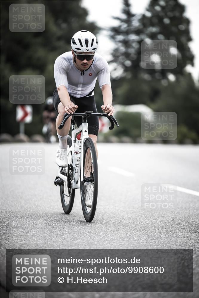 21.06.2026 - 29. Vierlanden-Triathlon H.Heesch http://msf.ph/oto/9908600 21.06.2026 09:25:56 Radfahren 72, 294 meine-sportfotos.de