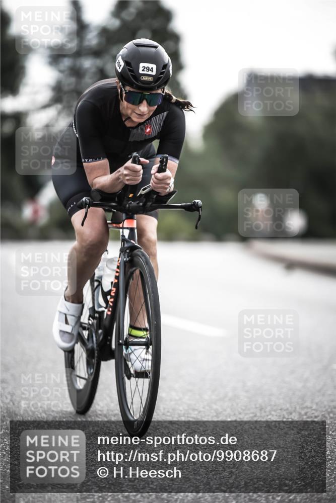 21.06.2026 - 29. Vierlanden-Triathlon H.Heesch http://msf.ph/oto/9908687 21.06.2026 09:26:01 Radfahren 260, 294 meine-sportfotos.de